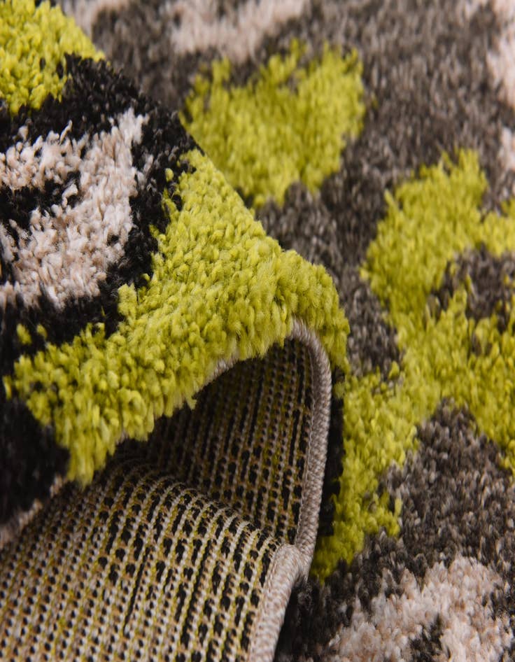 Detail image of 5' x 7' 6 Midas Frieze Rug