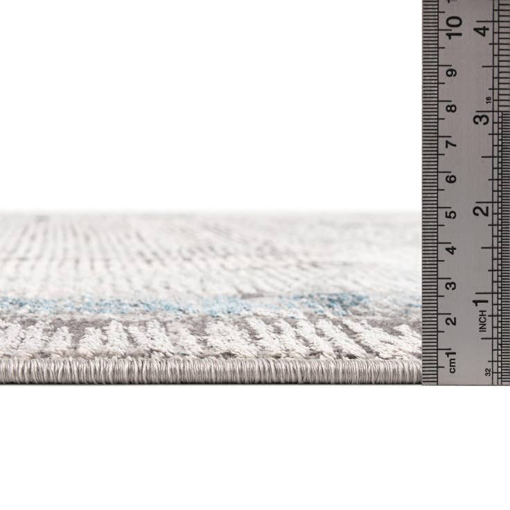 Detail image of 5' 3 x 7' 7 Modern Classical Rug