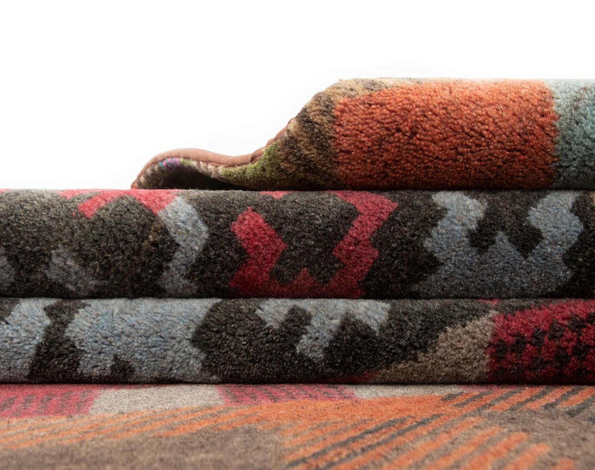 8' 1 x 10' Hand Knotted Modern Manshu Wool Rug