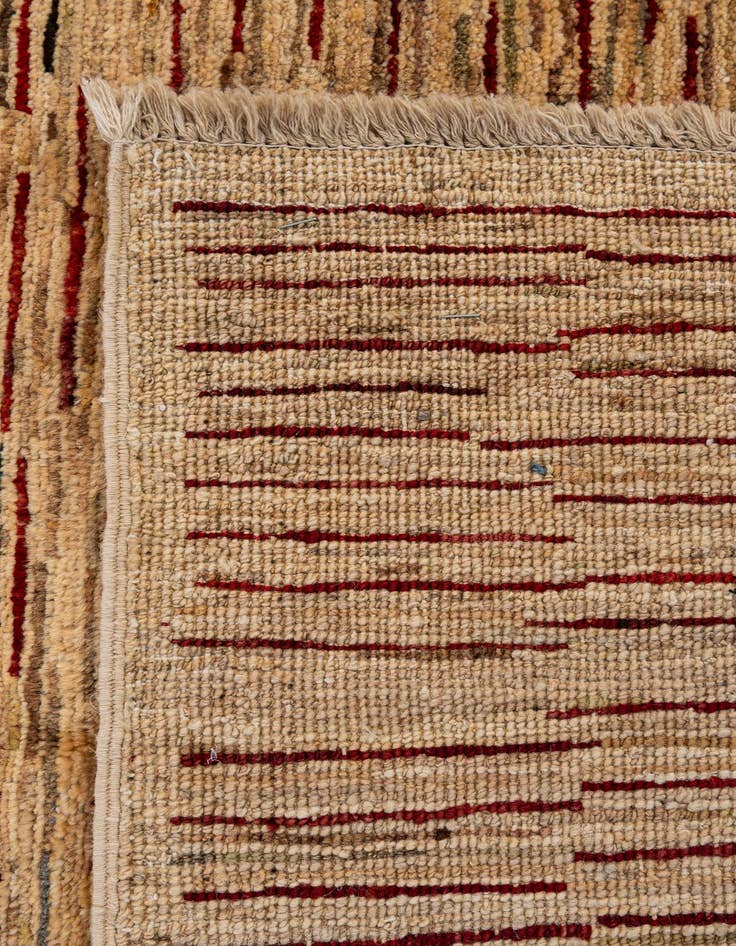 Detail image of 6' 8 x 9' 5  Hand Knotted Modern Ziegler Rug