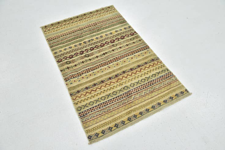 Detail image of 2' 8 x 4' Hand Knotted Modern Ziegler Oriental Rug