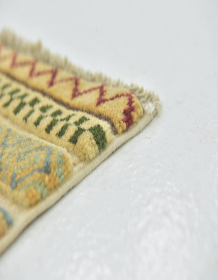 Detail image of 2' 8 x 4' 2  Hand Knotted Modern Ziegler Oriental Rug