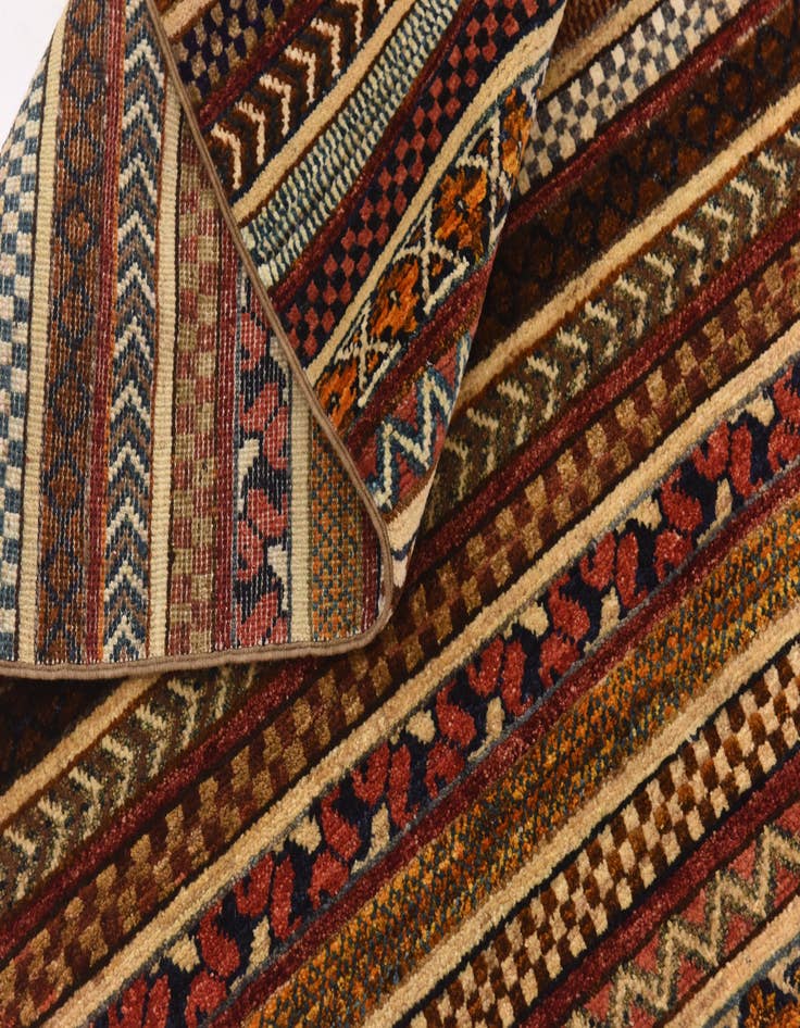 Detail image of 6' 8 x 9' 6 Hand Knotted Modern Ziegler Rug