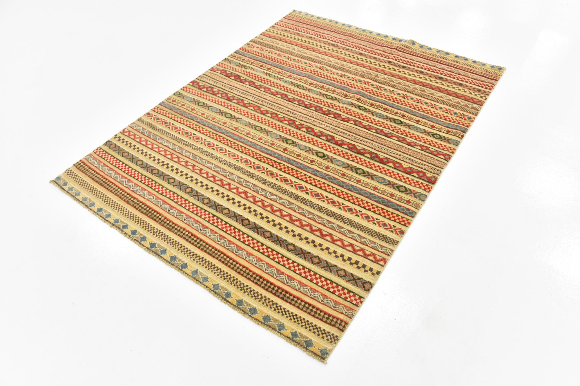 4' 9 x 6' 4 Hand Knotted Modern Ziegler Rug