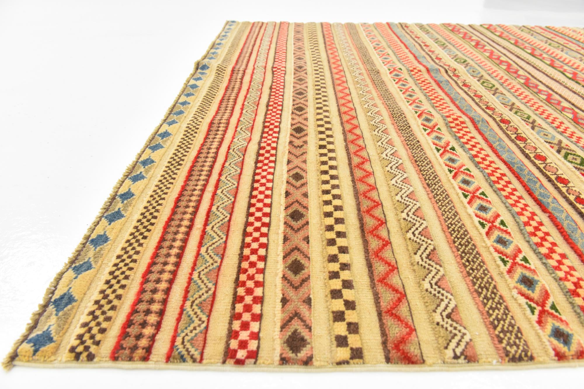 4' 9 x 6' 4 Hand Knotted Modern Ziegler Rug