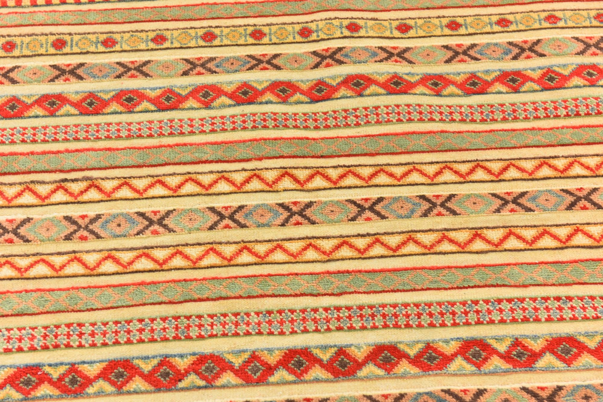 5' x 6' 6 Hand Knotted Modern Ziegler Rug