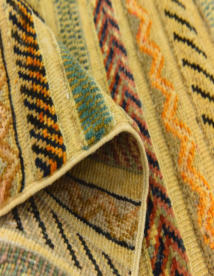 Detail image of 4' 8 x 6' 3  Hand Knotted Modern Ziegler Rug