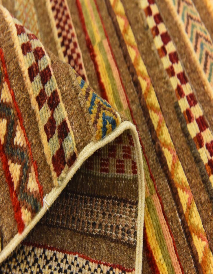 Detail image of 5' x 6' 8  Hand Knotted Modern Ziegler Rug