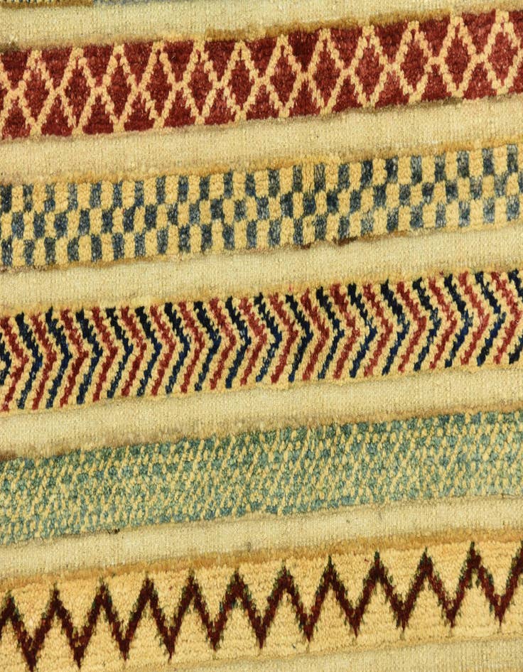 Detail image of 6' 8 x 9' 10  Hand Knotted Modern Ziegler Rug