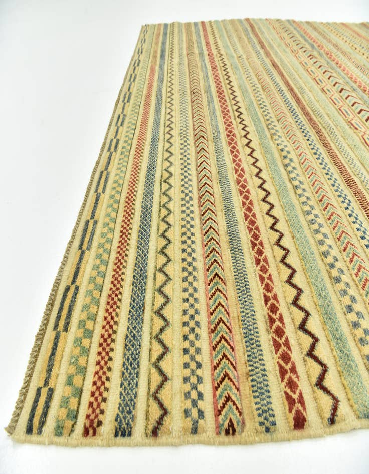 Detail image of 6' 8 x 9' 10  Hand Knotted Modern Ziegler Rug
