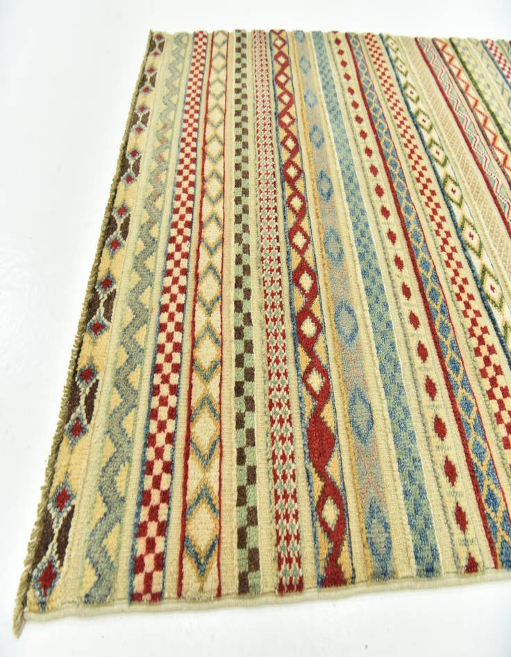 Detail image of 2' 7 x 3' 10 Hand Knotted Modern Ziegler Rug