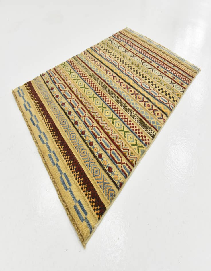 Detail image of 2' 7 x 3' 11 Hand Knotted Modern Ziegler Rug