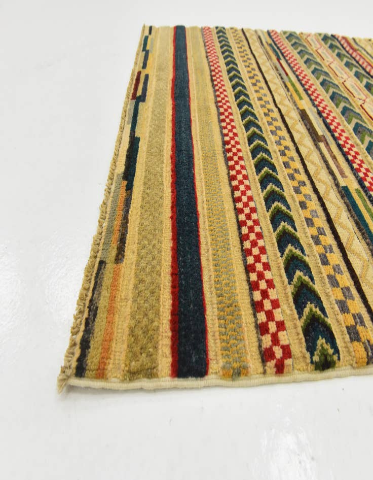 Detail image of 2' 9 x 4' 1  Hand Knotted Modern Ziegler Rug