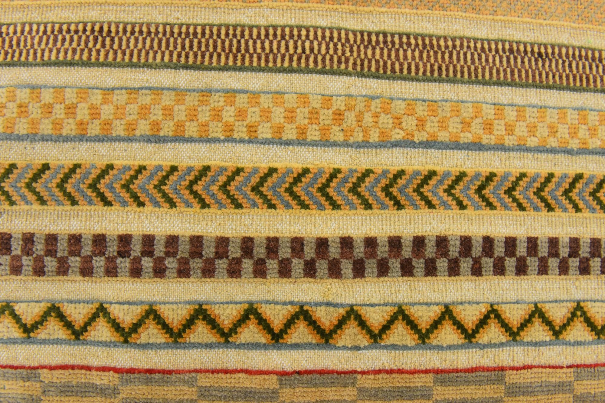 2' 8 x 4' Hand Knotted Modern Ziegler Rug