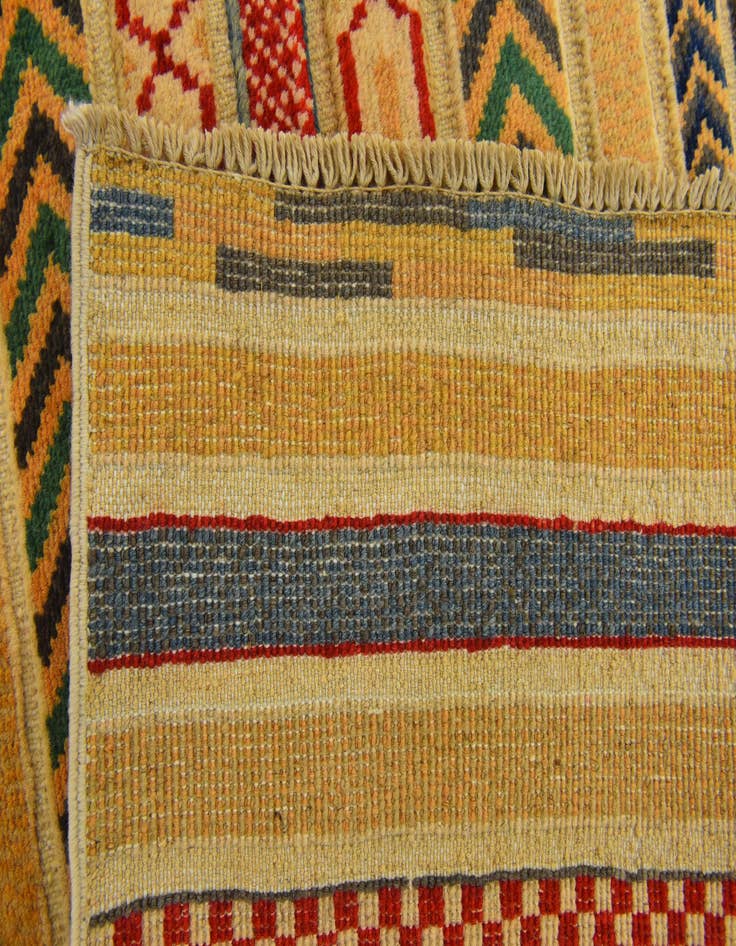 Detail image of 2' 7 x 4' 1  Hand Knotted Modern Ziegler Rug