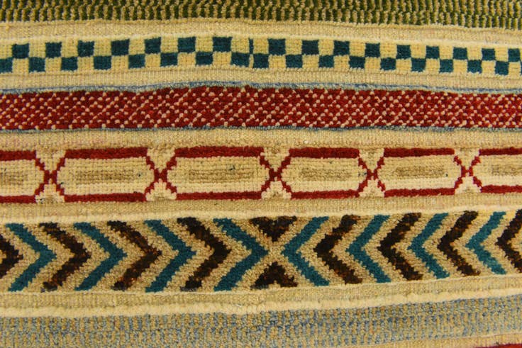 Detail image of 2' 8 x 4' Hand Knotted Modern Ziegler Rug