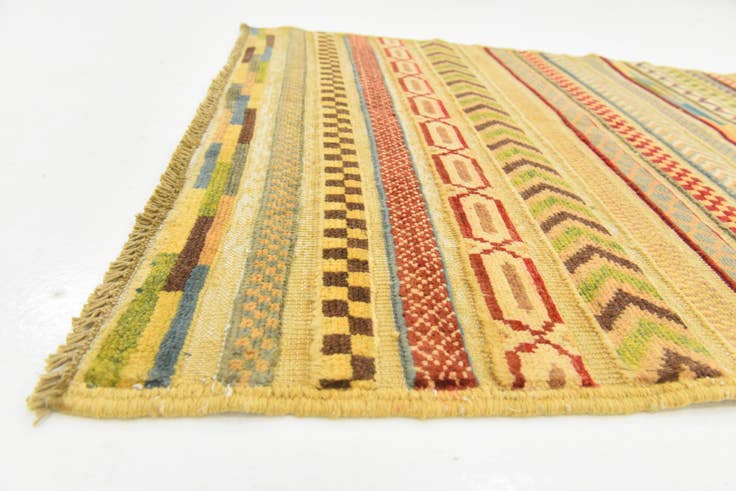 Detail image of 2' 8 x 4' Hand Knotted Modern Ziegler Rug