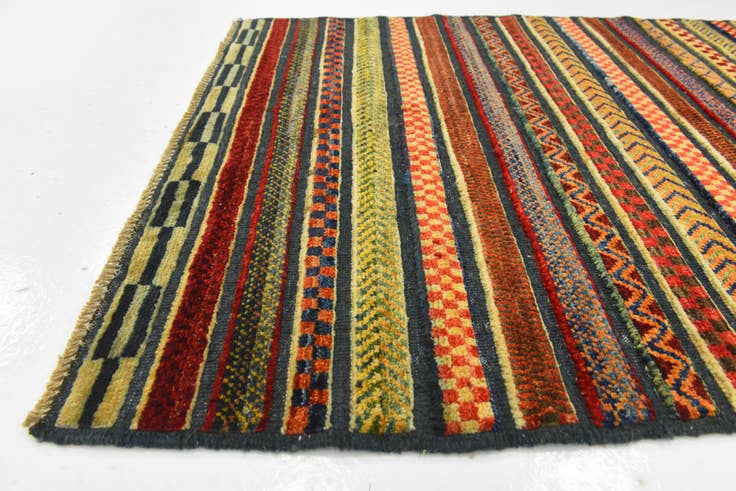 Detail image of 3' x 4' 1 Hand Knotted Modern Ziegler Rug