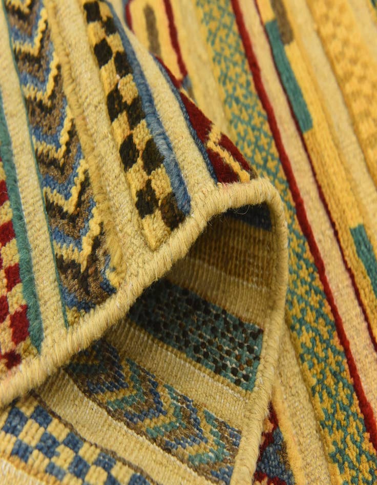 Detail image of 2' 7 x 3' 11  Hand Knotted Modern Ziegler Rug