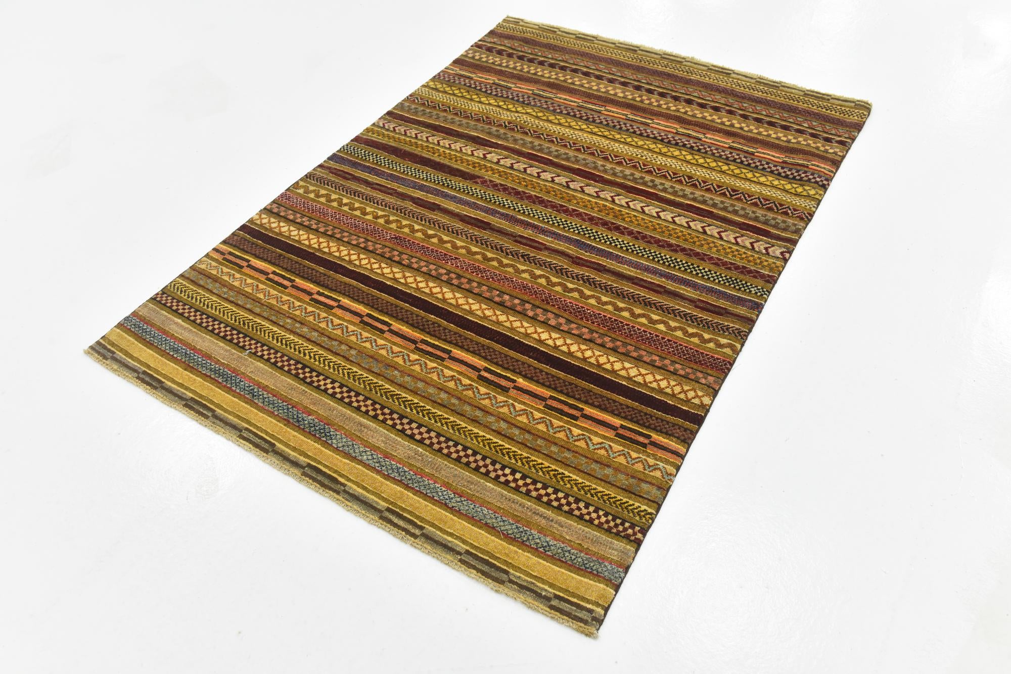 4' x 5' 10 Hand Knotted Modern Ziegler Rug