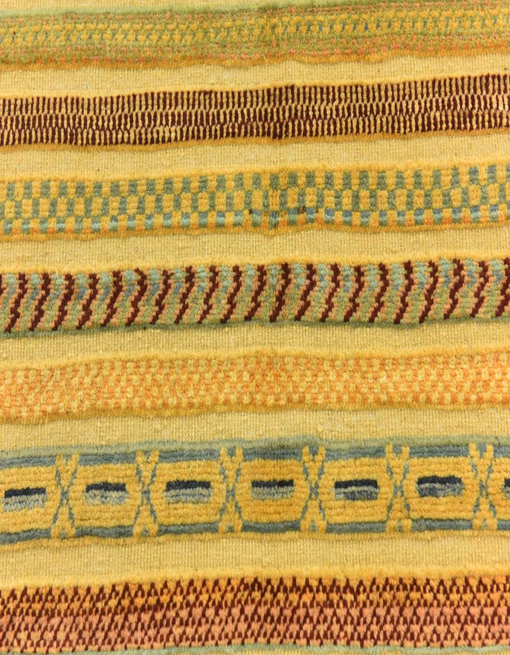 Detail image of 2' 8 x 4' 1 Hand Knotted Modern Ziegler Rug