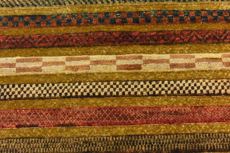 Detail image of 2' 8 x 4' Hand Knotted Modern Ziegler Rug