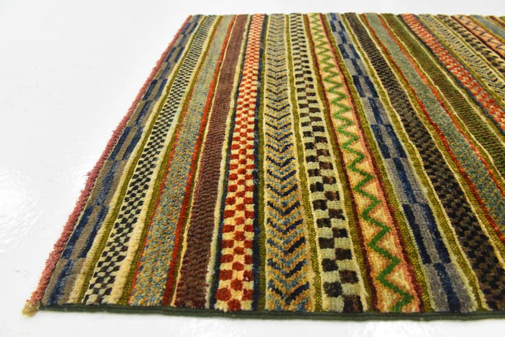 Detail image of 2' 9 x 3' 10 Hand Knotted Modern Ziegler Rug