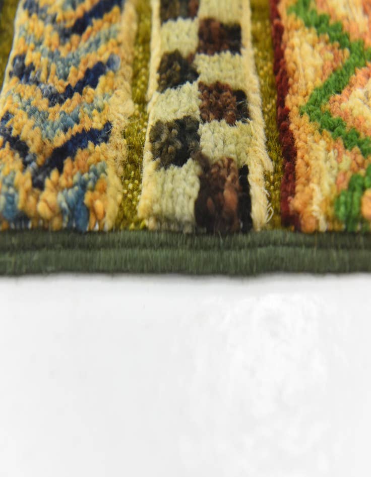 Detail image of 2' 9 x 3' 10  Hand Knotted Modern Ziegler Rug