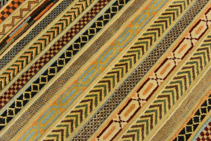 Detail image of 3' 11 x 5' 10 Hand Knotted Modern Ziegler Rug