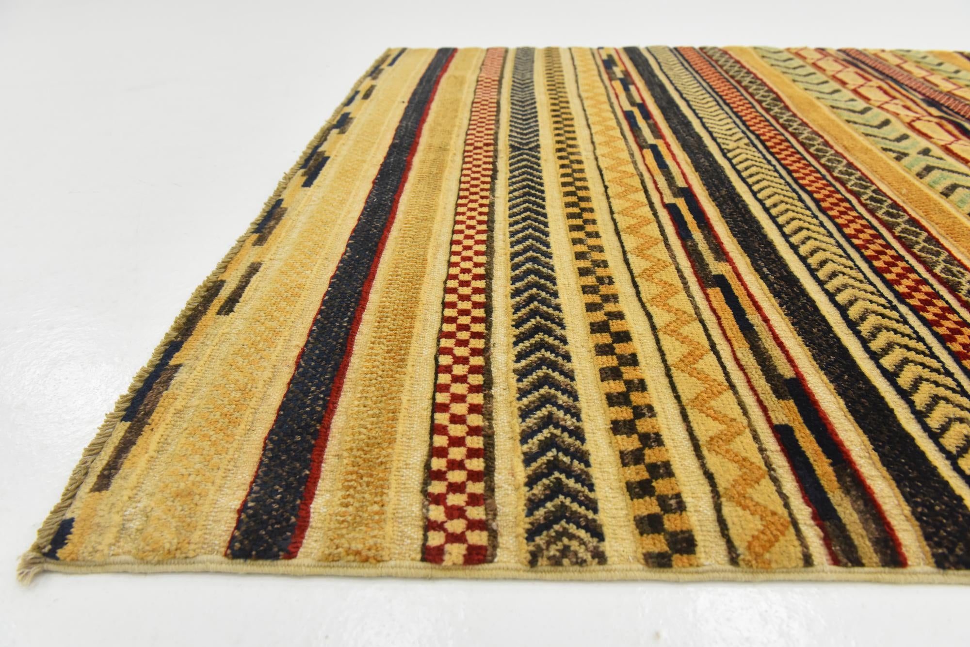 4' x 6' Hand Knotted Modern Ziegler Rug