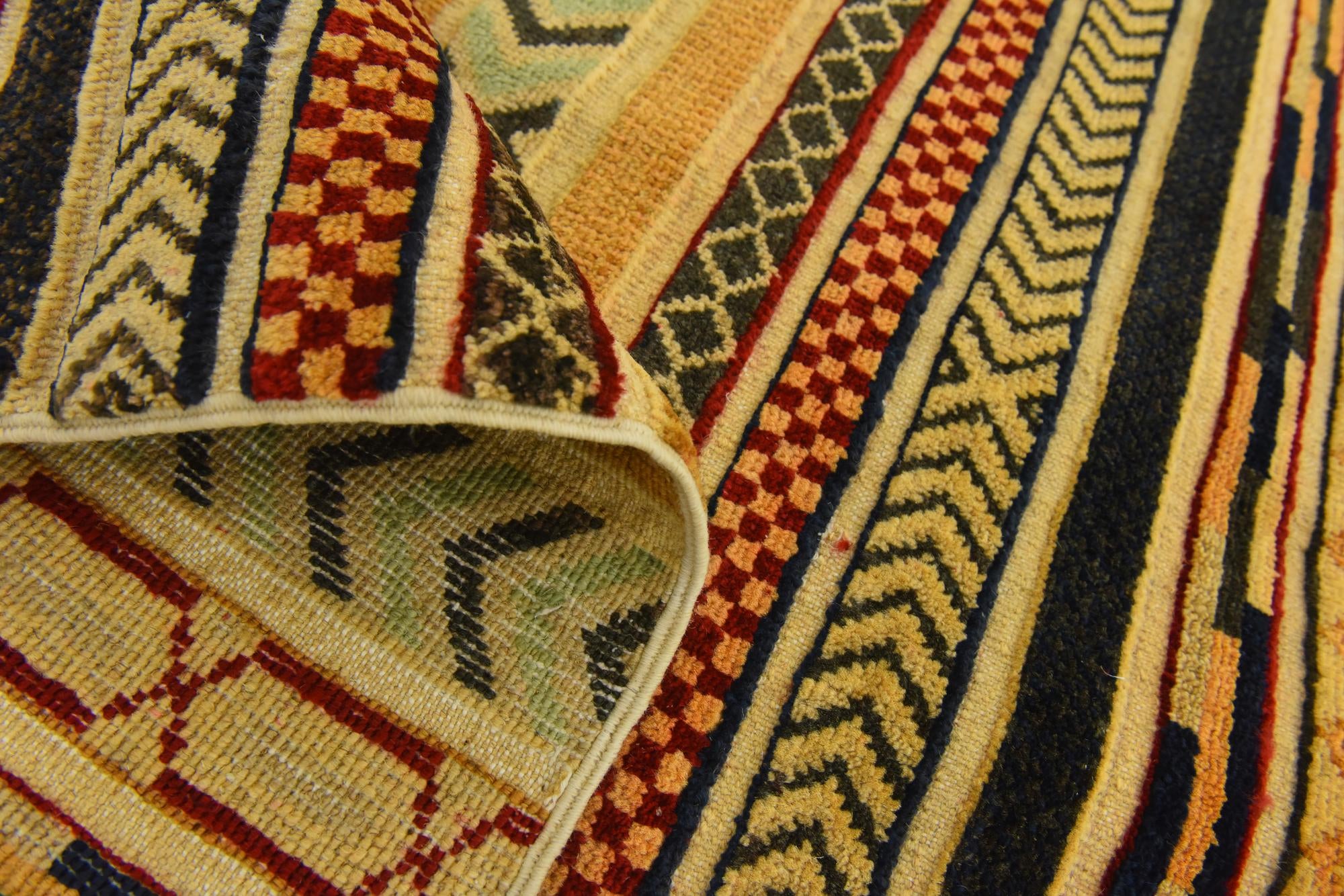 4' x 6' Hand Knotted Modern Ziegler Rug