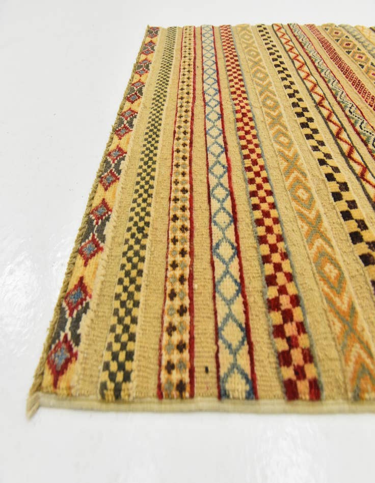 Detail image of 2' 8 x 4' 2  Hand Knotted Modern Ziegler Rug