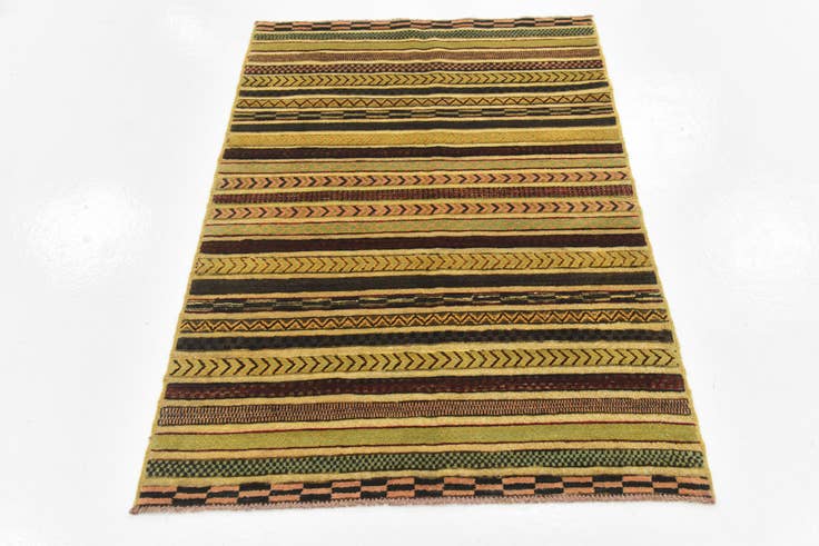 Detail image of 3' 4 x 4' 10 Hand Knotted Modern Ziegler Rug