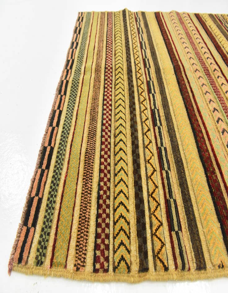 Detail image of 3' 4 x 4' 10 Hand Knotted Modern Ziegler Rug