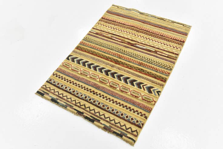 Detail image of 2' 9 x 3' 11 Hand Knotted Modern Ziegler Rug