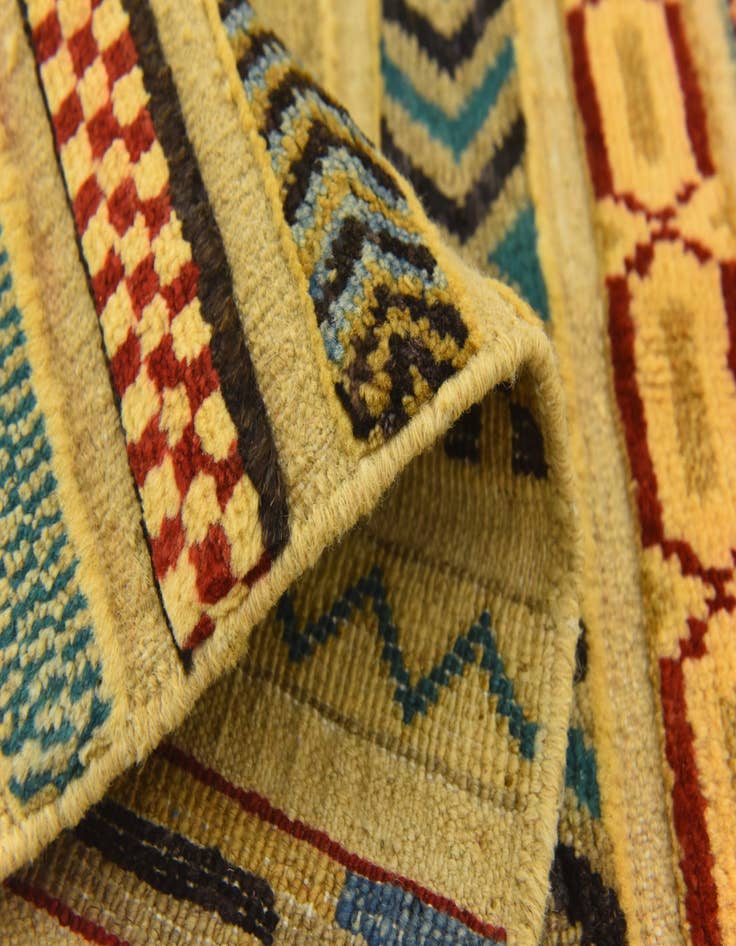 Detail image of 2' 10 x 4' 9 Hand Knotted Modern Ziegler Rug