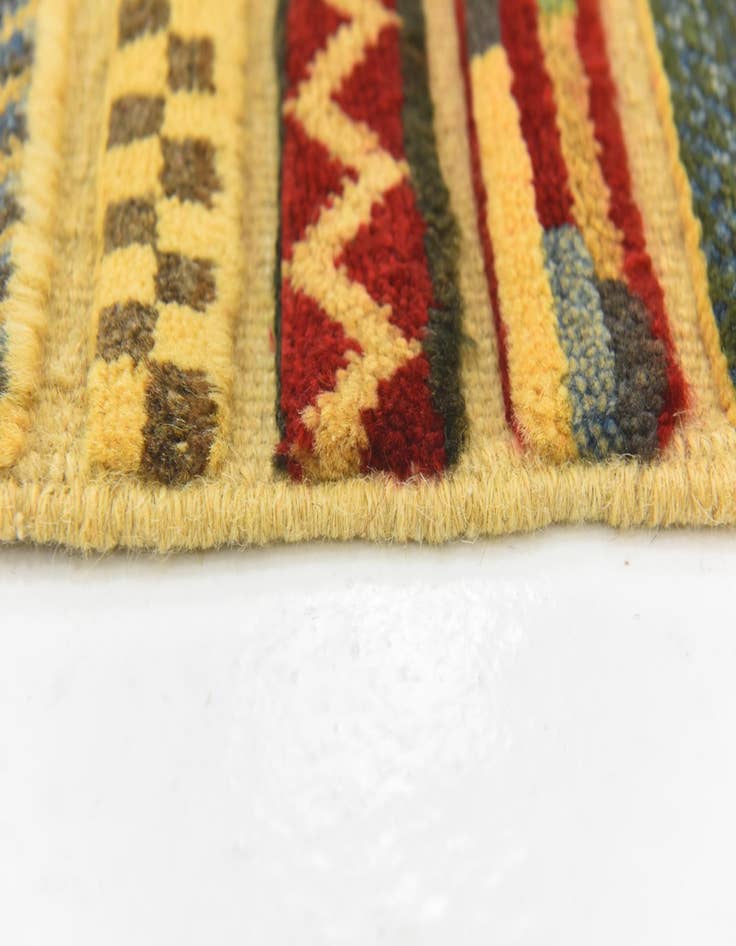 Detail image of 2' 9 x 4' Hand Knotted Modern Ziegler Rug