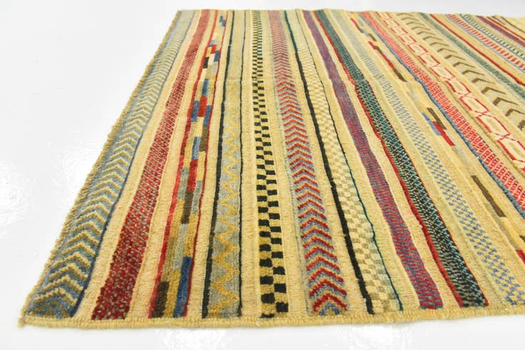 Detail image of 4' 1 x 5' 9 Hand Knotted Modern Ziegler Rug