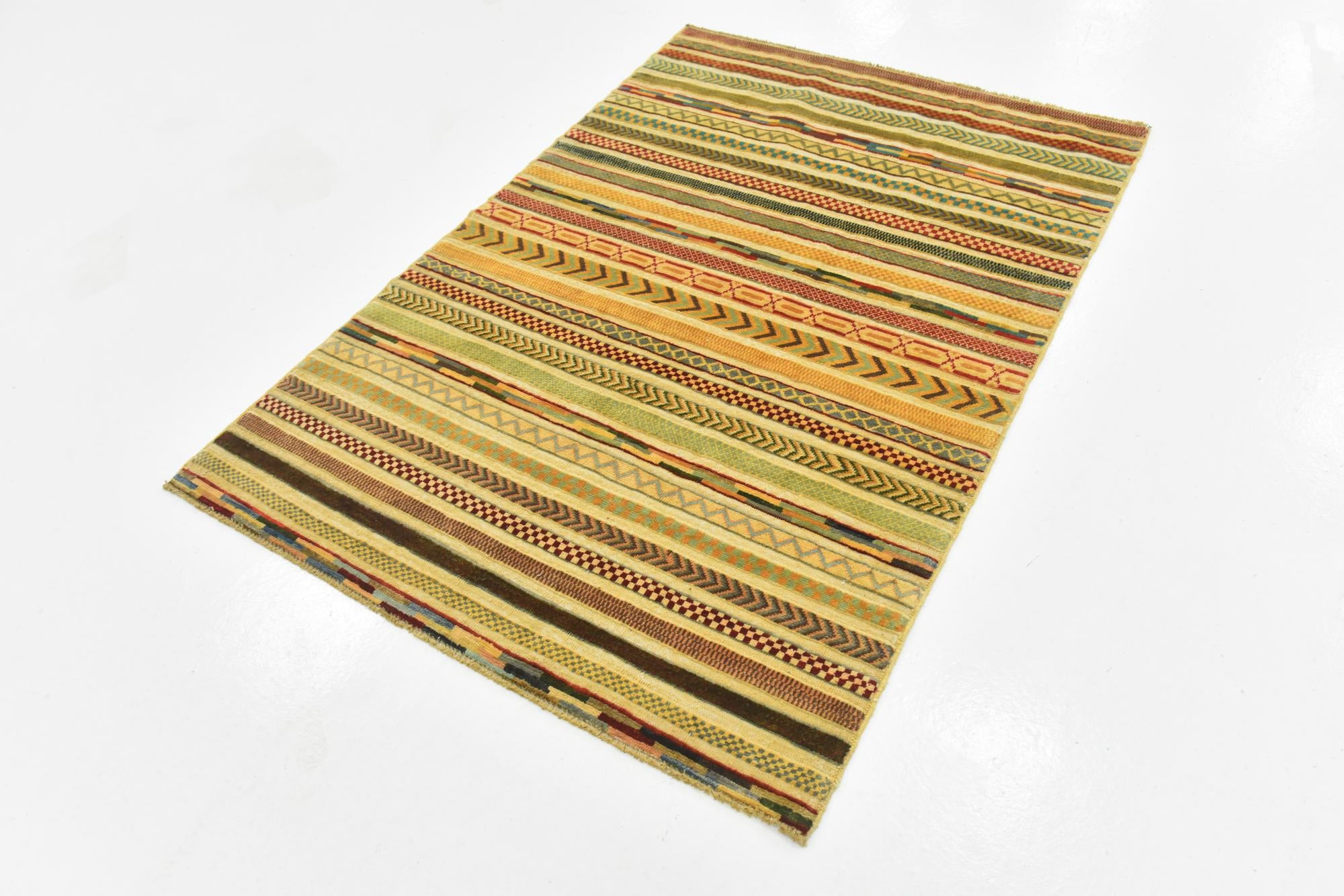 4' x 5' 10 Hand Knotted Modern Ziegler Rug