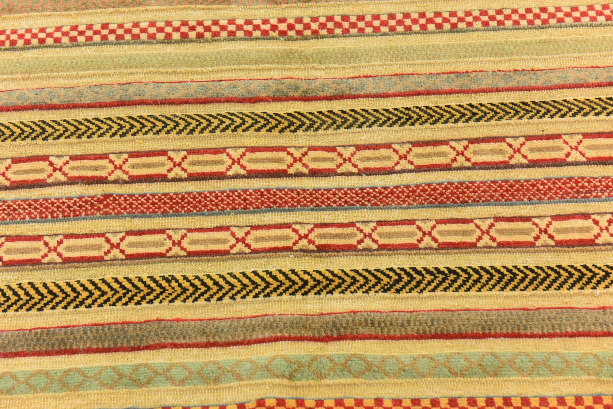 4' x 6' Hand Knotted Modern Ziegler Rug