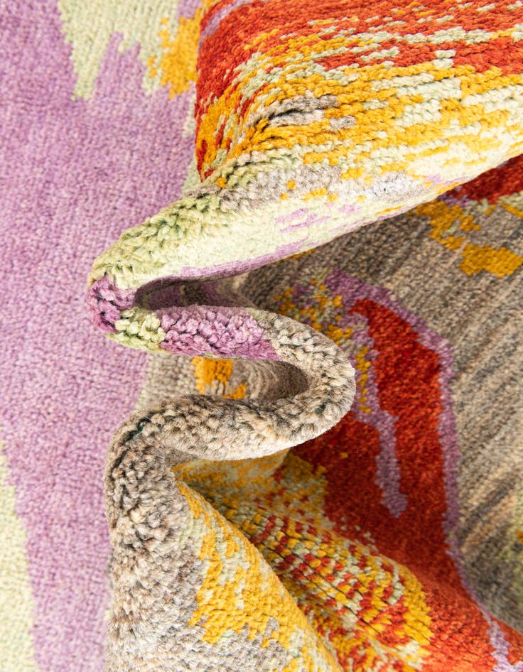 Detail image of 6' 8 x 9' 6  Hand Knotted Modern Ziegler Rug