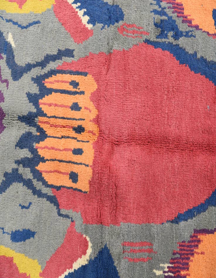 Detail image of 6' 3 x 8' 3  Hand Knotted Modern Ziegler Wool Rug