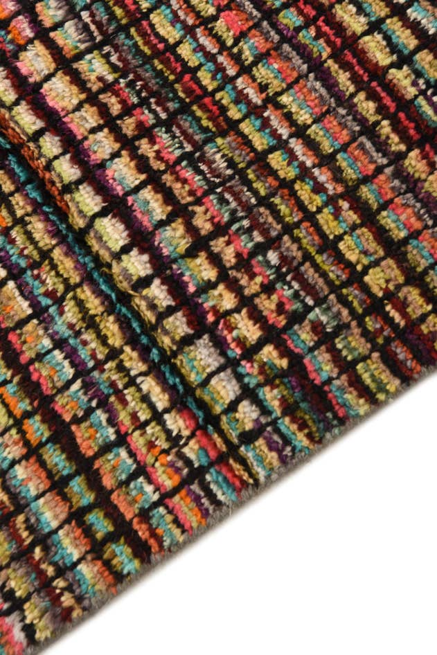 Detail image of 3' x 5' 3 Hand Knotted Modern Ziegler Rug