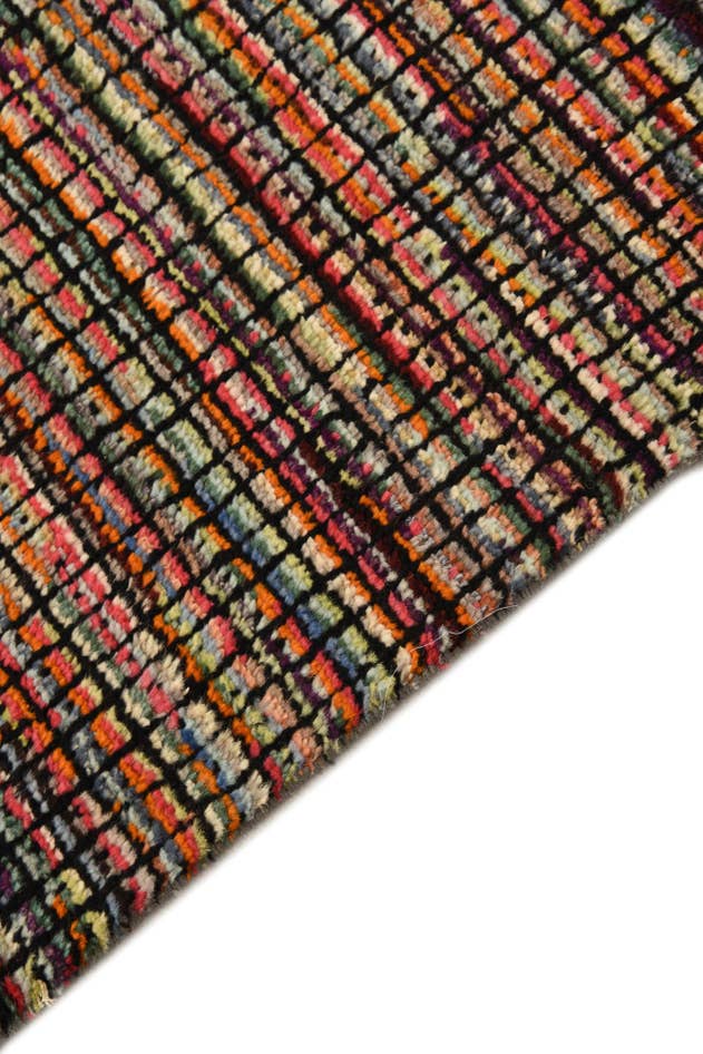 Detail image of 3' x 5' 1 Hand Knotted Modern Ziegler Rug