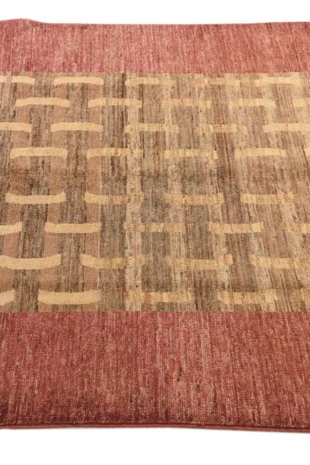 Detail image of 3' 9 x 5' 9 Hand Knotted Modern Ziegler Rug