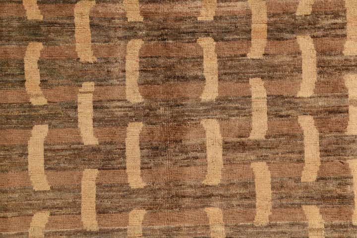 3' 9 x 5' 9 Hand Knotted Modern Ziegler Rug
