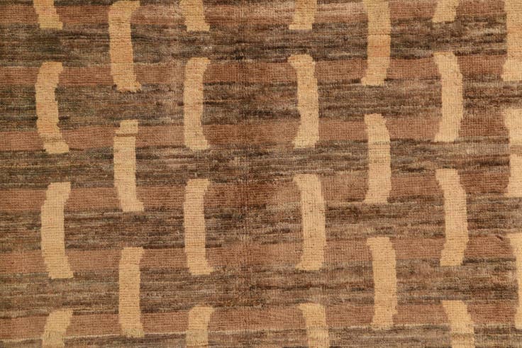 Detail image of 3' 9 x 5' 9 Hand Knotted Modern Ziegler Rug