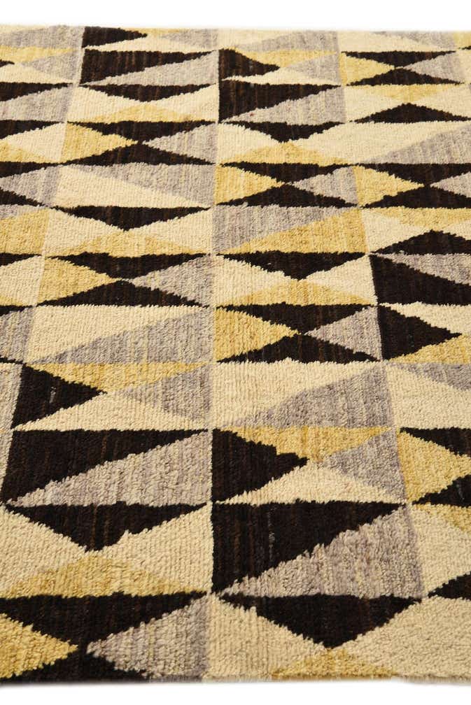 4' 11 x 7' 7 Hand Knotted Modern Ziegler Rug