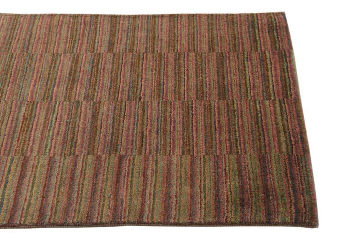 Detail image of 2' 5 x 4' 8 Hand Knotted Modern Ziegler Rug