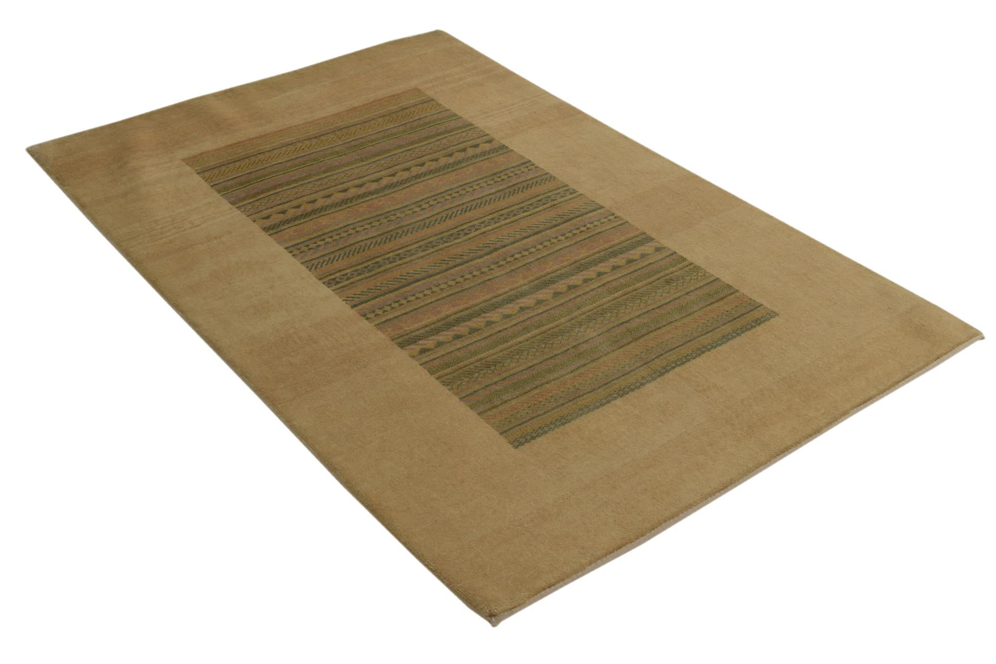 4' 2 x 6' 2 Hand Knotted Modern Ziegler Rug